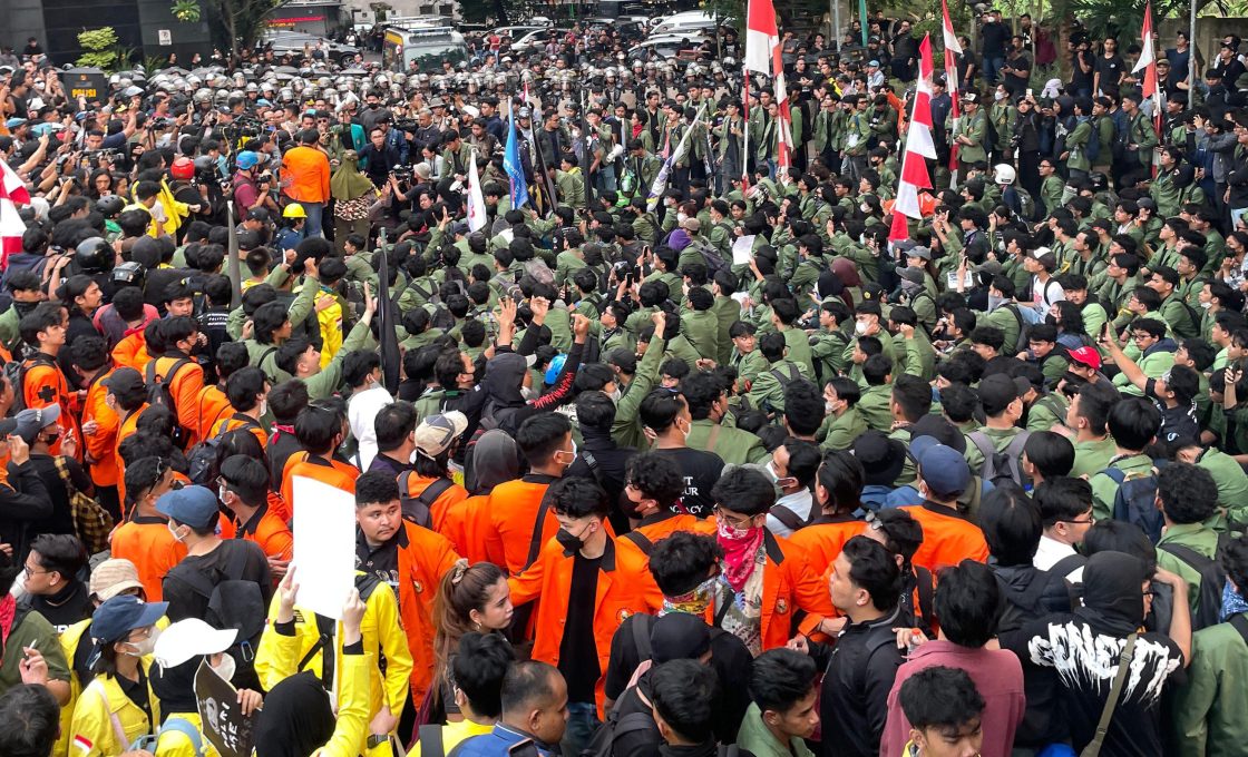 Kewenangan Trias Politica di Balik Indonesia Cemas