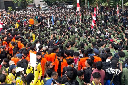 Kewenangan Trias Politica di Balik Indonesia Cemas