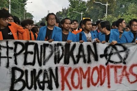 Aksi Hardiknas 2026, Mahasiswa Layangkan Tuntutan MBG hingga Kesejahteraan Guru Honorer