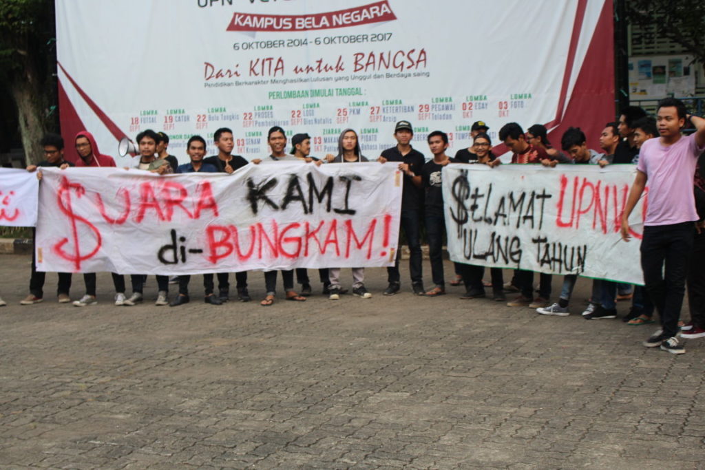 Perayaan Dies Natalis UPNVJ Ala Universitas dan Mahasiswa