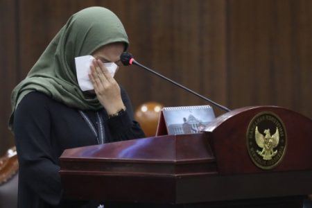 Dosen Tetap non-ASN UPNVJ Ungkap Dugaan Kekerasan Finansial di Sidang MK