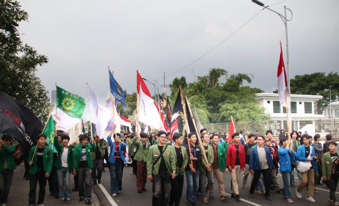 Aksi di DPR Desak Pengesahan RUU Perampasan Aset
